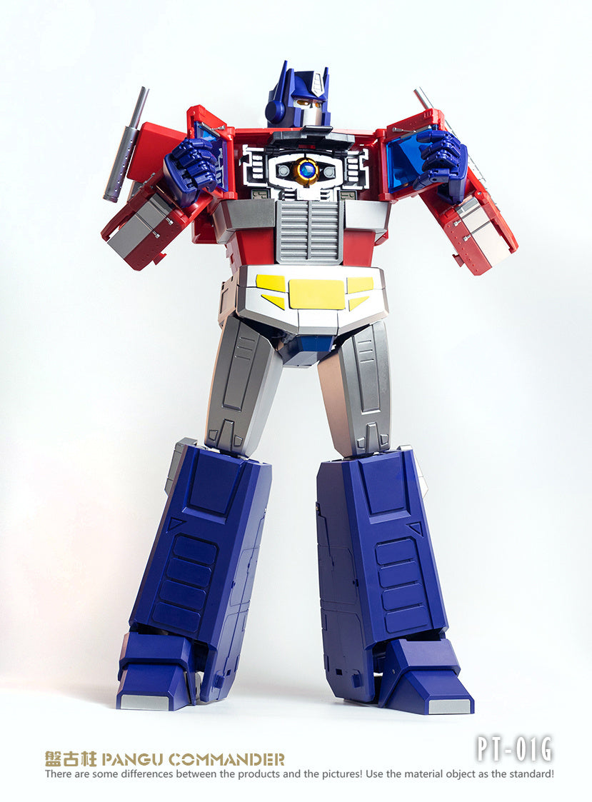 [Preorder] Pangu Toys PT-01G Commander G1 Optimus Prime 45cm Transformable Action Figure