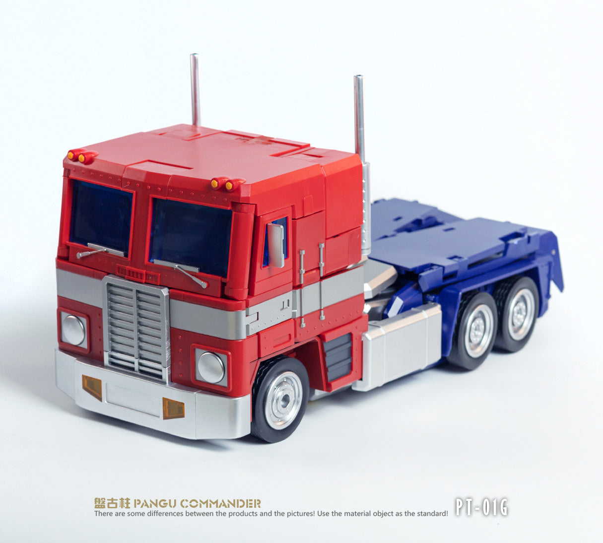 [Preorder] Pangu Toys PT-01G Commander G1 Optimus Prime 45cm Transformable Action Figure